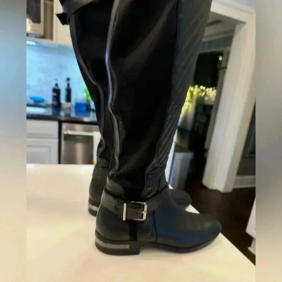 Vince Camuto women’s black quilted leather riding boots size 7 - Picture 1 of 14